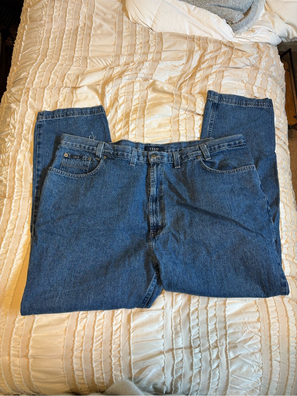 IZOD Men's Blue Denim Jeans big and tall 48X 32